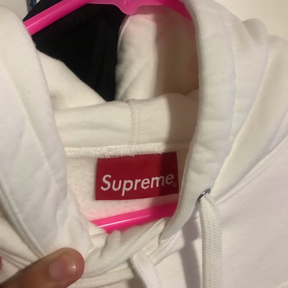 Supreme Set in Logo Sweatshirt - Picture 2 of 5
